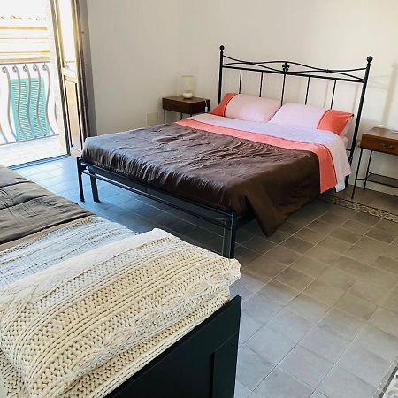 מלון ואסטו Residenza In Piazzetta מראה חיצוני תמונה
